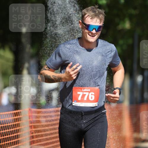 07.09.2025 - 19. Norderstedt Triathlon Michael Strokosch http://msf.ph/oto/8743824 07.09.2025 12:33:56 Laufen 773, 776, 1225 meine-sportfotos.de