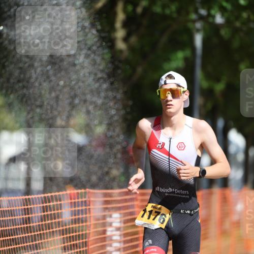 07.09.2025 - 19. Norderstedt Triathlon Michael Strokosch http://msf.ph/oto/8743896 07.09.2025 11:57:03 Laufen 1176, 1195 meine-sportfotos.de