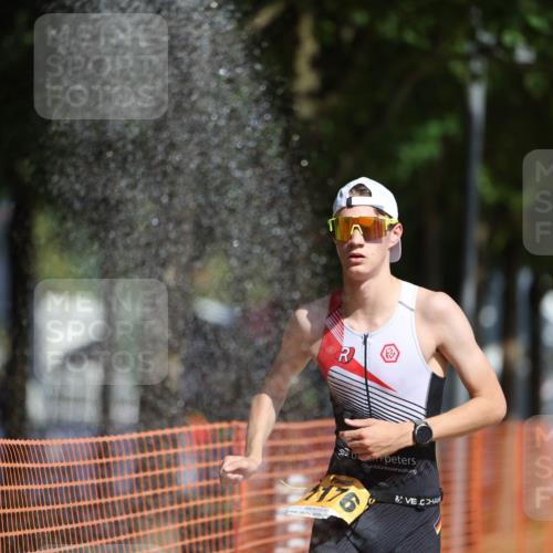07.09.2025 - 19. Norderstedt Triathlon Michael Strokosch http://msf.ph/oto/8743907 07.09.2025 11:57:03 Laufen 1176, 1195 meine-sportfotos.de
