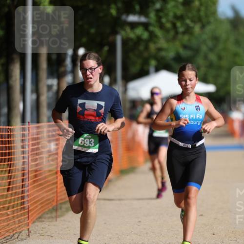 07.09.2025 - 19. Norderstedt Triathlon Michael Strokosch http://msf.ph/oto/8743942 07.09.2025 10:58:10 Laufen 57, 643, 666, 693 meine-sportfotos.de