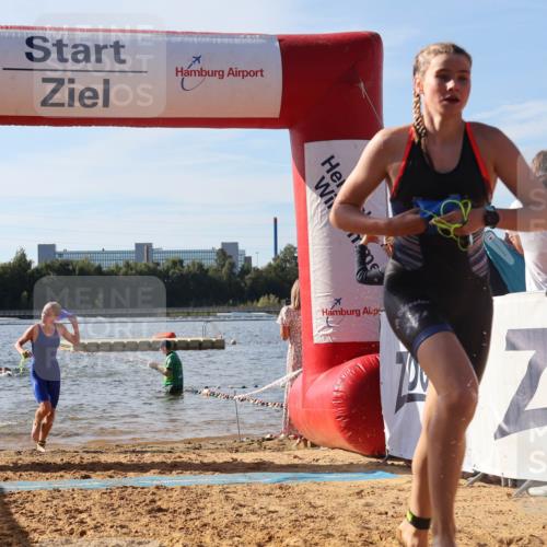 07.09.2025 - 19. Norderstedt Triathlon Luisa Fischer http://msf.ph/oto/8743995 07.09.2025 10:22:50 Schwimmen 109, 118, 131, 638, 670, 680, 684, 691 meine-sportfotos.de