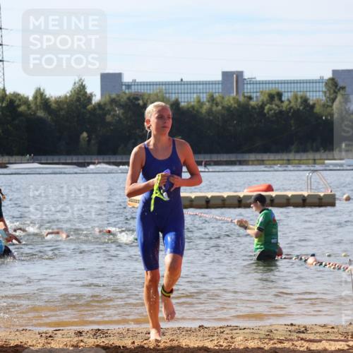 07.09.2025 - 19. Norderstedt Triathlon Luisa Fischer http://msf.ph/oto/8744000 07.09.2025 10:22:51 Schwimmen 109, 118, 131, 638, 670, 680, 684, 691 meine-sportfotos.de