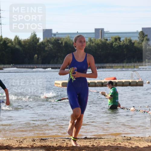 07.09.2025 - 19. Norderstedt Triathlon Luisa Fischer http://msf.ph/oto/8744004 07.09.2025 10:22:51 Schwimmen 109, 118, 131, 638, 670, 680, 684, 691 meine-sportfotos.de