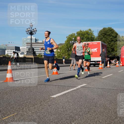 07.09.2025 - BARMER Alsterlauf Yannick Fuchs http://msf.ph/oto/8744146 07.09.2025 09:29:41 Laufen 5924, 3418, 5748 meine-sportfotos.de
