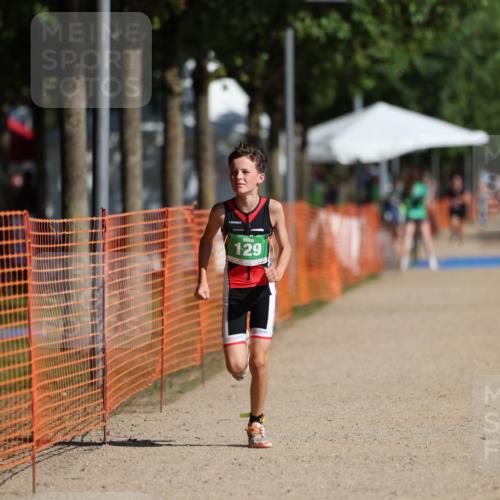 07.09.2025 - 19. Norderstedt Triathlon Michael Strokosch http://msf.ph/oto/8744151 07.09.2025 10:58:16 Laufen 57, 129, 643, 693 meine-sportfotos.de