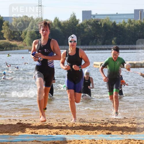 07.09.2025 - 19. Norderstedt Triathlon Luisa Fischer http://msf.ph/oto/8744153 07.09.2025 10:23:07 Schwimmen 58, 64, 93, 119, 669, 685 meine-sportfotos.de