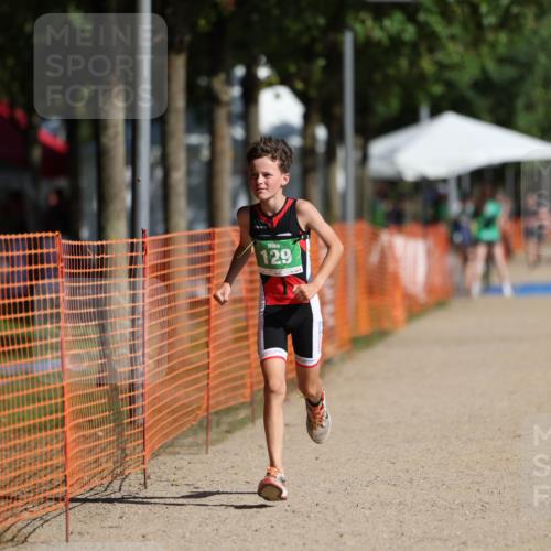 07.09.2025 - 19. Norderstedt Triathlon Michael Strokosch http://msf.ph/oto/8744161 07.09.2025 10:58:16 Laufen 57, 129, 643, 693 meine-sportfotos.de