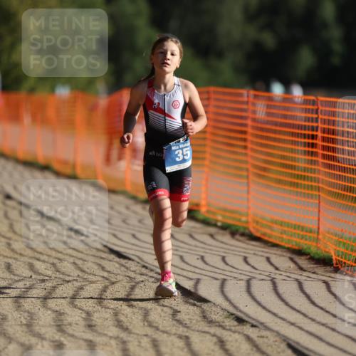 07.09.2025 - 19. Norderstedt Triathlon Michael Strokosch http://msf.ph/oto/8744198 07.09.2025 09:18:25 Laufen 35 meine-sportfotos.de