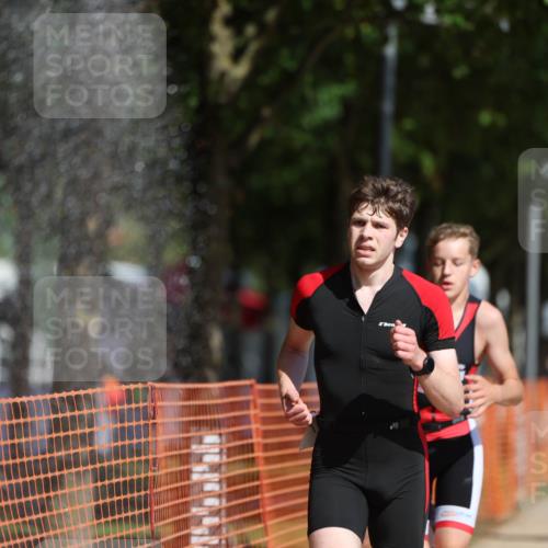 07.09.2025 - 19. Norderstedt Triathlon Michael Strokosch http://msf.ph/oto/8744248 07.09.2025 11:57:21 Laufen 1153, 1162, 1199 meine-sportfotos.de