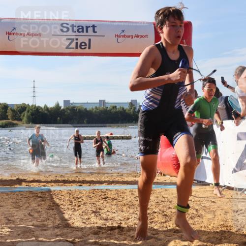07.09.2025 - 19. Norderstedt Triathlon Luisa Fischer http://msf.ph/oto/8744329 07.09.2025 10:23:10 Schwimmen 58, 64, 93, 96, 119, 125, 133, 669, 682, 685 meine-sportfotos.de