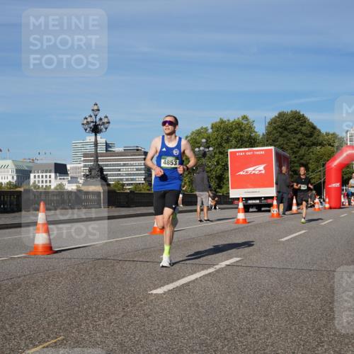 07.09.2025 - BARMER Alsterlauf Yannick Fuchs http://msf.ph/oto/8744338 07.09.2025 09:29:46 Laufen 4853 meine-sportfotos.de
