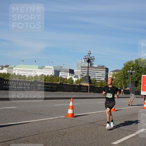 07.09.2025 - BARMER Alsterlauf Yannick Fuchs http://msf.ph/oto/8744381 07.09.2025 09:29:49 Laufen 5700 meine-sportfotos.de