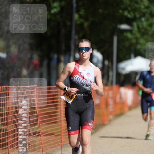 07.09.2025 - 19. Norderstedt Triathlon Michael Strokosch http://msf.ph/oto/8744385 07.09.2025 11:57:26 Laufen 837, 1153, 1162 meine-sportfotos.de