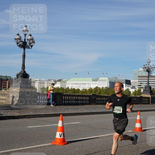 07.09.2025 - BARMER Alsterlauf Yannick Fuchs http://msf.ph/oto/8744403 07.09.2025 09:29:49 Laufen 5700 meine-sportfotos.de