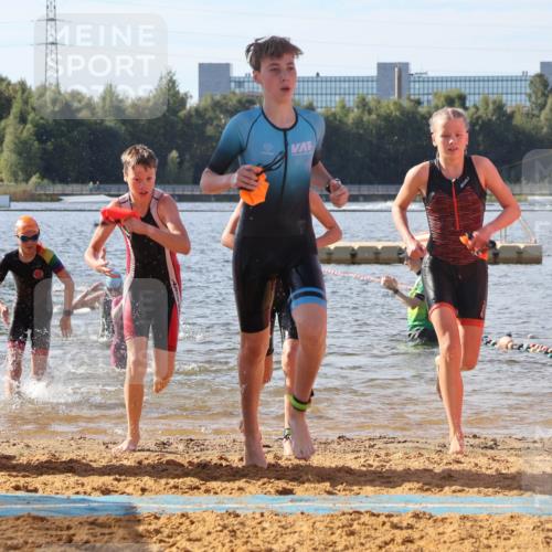 07.09.2025 - 19. Norderstedt Triathlon Luisa Fischer http://msf.ph/oto/8744464 07.09.2025 10:23:13 Schwimmen 58, 64, 74, 93, 96, 119, 125, 133, 669, 682, 685 meine-sportfotos.de