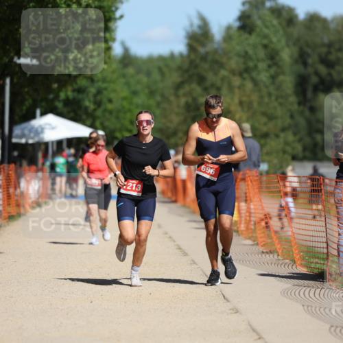 07.09.2025 - 19. Norderstedt Triathlon Michael Strokosch http://msf.ph/oto/8744491 07.09.2025 12:34:27 Laufen 696, 803, 1213, 1233 meine-sportfotos.de