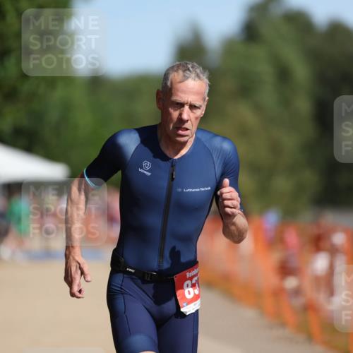 07.09.2025 - 19. Norderstedt Triathlon Michael Strokosch http://msf.ph/oto/8744498 07.09.2025 11:57:30 Laufen 837, 1153 meine-sportfotos.de