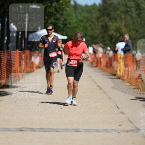 07.09.2025 - 19. Norderstedt Triathlon Michael Strokosch http://msf.ph/oto/8744631 07.09.2025 12:34:31 Laufen 696, 803, 1213, 1233 meine-sportfotos.de
