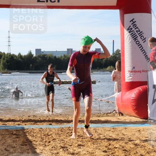 07.09.2025 - 19. Norderstedt Triathlon Luisa Fischer http://msf.ph/oto/8744632 07.09.2025 10:23:20 Schwimmen 64, 74, 96, 119, 125, 133, 668, 669, 682, 685 meine-sportfotos.de