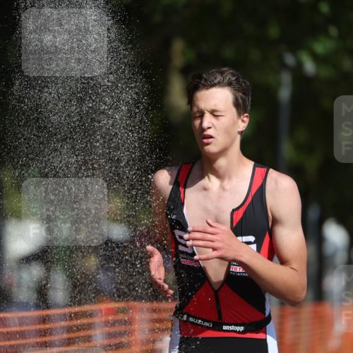 07.09.2025 - 19. Norderstedt Triathlon Michael Strokosch http://msf.ph/oto/8744659 07.09.2025 11:57:49 Laufen 300, 1179, 1186, 1211 meine-sportfotos.de