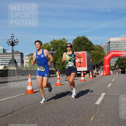 07.09.2025 - BARMER Alsterlauf Yannick Fuchs http://msf.ph/oto/8744692 07.09.2025 09:30:05 Laufen 5374, 6068 meine-sportfotos.de