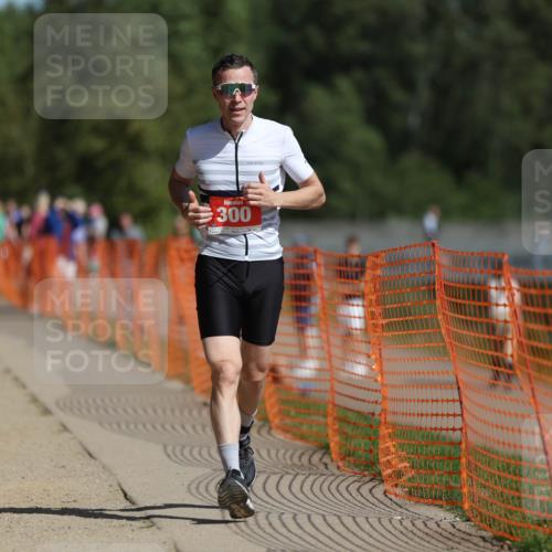 07.09.2025 - 19. Norderstedt Triathlon Michael Strokosch http://msf.ph/oto/8744717 07.09.2025 11:57:51 Laufen 300, 1179, 1186, 1211 meine-sportfotos.de