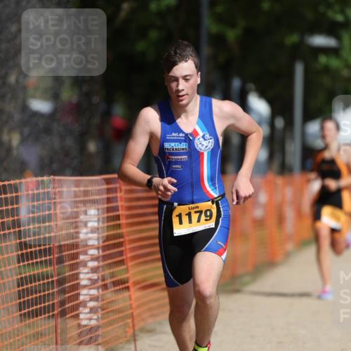 07.09.2025 - 19. Norderstedt Triathlon Michael Strokosch http://msf.ph/oto/8744794 07.09.2025 11:57:53 Laufen 300, 1179, 1211 meine-sportfotos.de