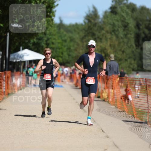 07.09.2025 - 19. Norderstedt Triathlon Michael Strokosch http://msf.ph/oto/8744802 07.09.2025 12:34:39 Laufen 226, 803, 1233, 1364 meine-sportfotos.de