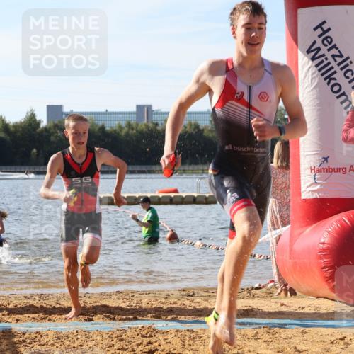 07.09.2025 - 19. Norderstedt Triathlon Luisa Fischer http://msf.ph/oto/8745011 07.09.2025 10:23:42 Schwimmen 57, 76, 107, 637, 643, 661, 678, 689 meine-sportfotos.de