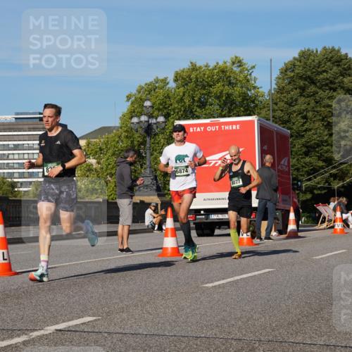 07.09.2025 - BARMER Alsterlauf Yannick Fuchs http://msf.ph/oto/8745030 07.09.2025 09:30:26 Laufen 82, 5874, 1, 8077 meine-sportfotos.de