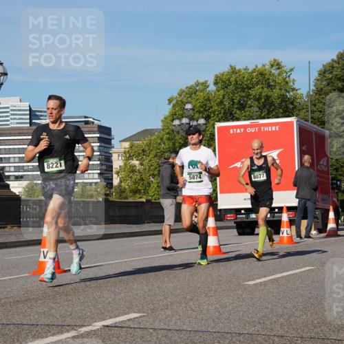 07.09.2025 - BARMER Alsterlauf Yannick Fuchs http://msf.ph/oto/8745049 07.09.2025 09:30:26 Laufen 8221, 5874, 8077 meine-sportfotos.de