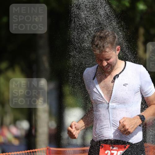 07.09.2025 - 19. Norderstedt Triathlon Michael Strokosch http://msf.ph/oto/8745112 07.09.2025 11:58:06 Laufen 276, 1219 meine-sportfotos.de