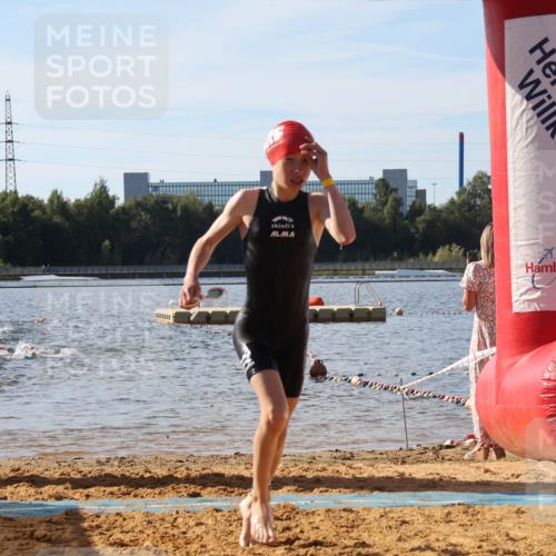 07.09.2025 - 19. Norderstedt Triathlon Luisa Fischer http://msf.ph/oto/8745129 07.09.2025 10:23:54 Schwimmen 70, 89, 107, 114, 643 meine-sportfotos.de