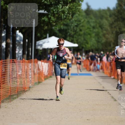 07.09.2025 - 19. Norderstedt Triathlon Michael Strokosch http://msf.ph/oto/8745218 07.09.2025 11:58:20 Laufen 185, 1182, 1279 meine-sportfotos.de
