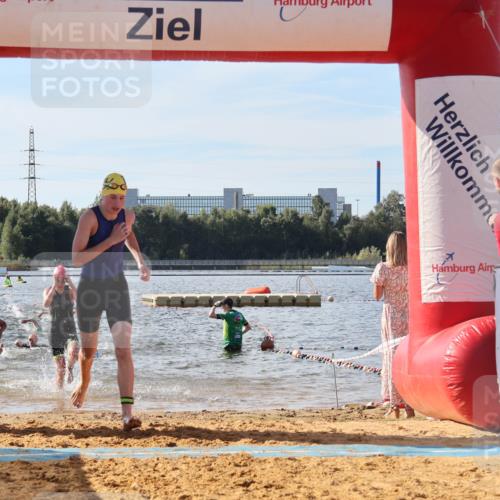 07.09.2025 - 19. Norderstedt Triathlon Luisa Fischer http://msf.ph/oto/8745226 07.09.2025 10:24:06 Schwimmen 71, 75, 105, 113, 635, 636 meine-sportfotos.de