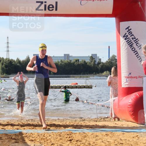 07.09.2025 - 19. Norderstedt Triathlon Luisa Fischer http://msf.ph/oto/8745234 07.09.2025 10:24:06 Schwimmen 71, 75, 105, 113, 635, 636 meine-sportfotos.de