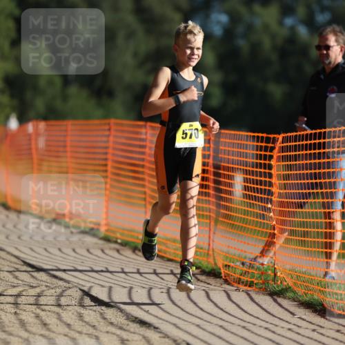 07.09.2025 - 19. Norderstedt Triathlon Michael Strokosch http://msf.ph/oto/8745263 07.09.2025 09:43:22 Laufen 556, 570 meine-sportfotos.de