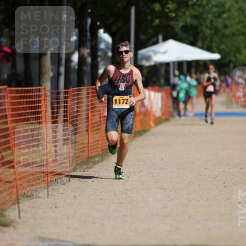 07.09.2025 - 19. Norderstedt Triathlon Michael Strokosch http://msf.ph/oto/8745312 07.09.2025 11:58:27 Laufen 185, 1172, 1182 meine-sportfotos.de