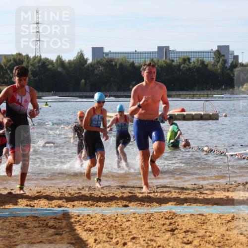 07.09.2025 - 19. Norderstedt Triathlon Luisa Fischer http://msf.ph/oto/8745334 07.09.2025 10:24:15 Schwimmen 60, 71, 75, 79, 102, 105, 113, 115, 134, 635, 636, 660, 665 meine-sportfotos.de