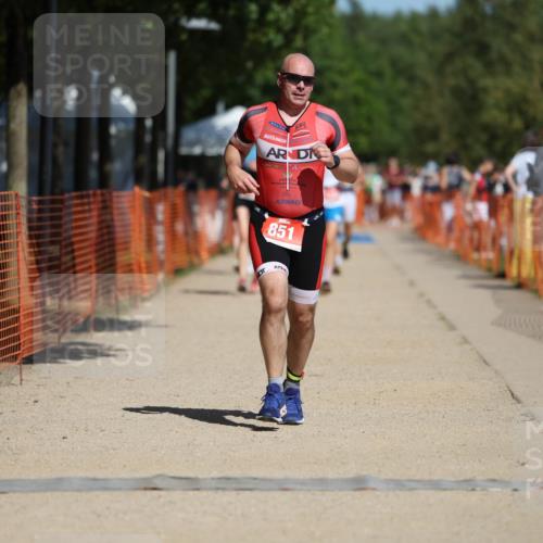 07.09.2025 - 19. Norderstedt Triathlon Michael Strokosch http://msf.ph/oto/8745347 07.09.2025 12:35:33 Laufen 151, 851 meine-sportfotos.de