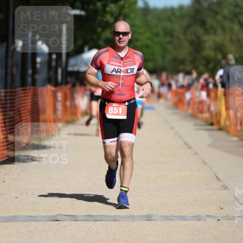 07.09.2025 - 19. Norderstedt Triathlon Michael Strokosch http://msf.ph/oto/8745362 07.09.2025 12:35:34 Laufen 140, 151, 851, 1220 meine-sportfotos.de