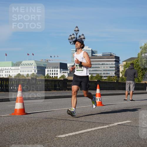 07.09.2025 - BARMER Alsterlauf Yannick Fuchs http://msf.ph/oto/8745363 07.09.2025 09:30:50 Laufen 3118, 1 meine-sportfotos.de