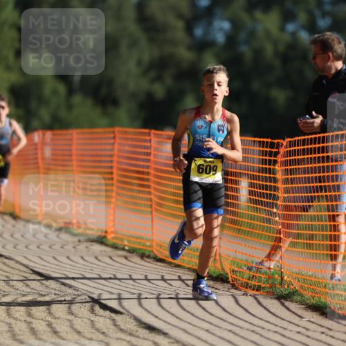 07.09.2025 - 19. Norderstedt Triathlon Michael Strokosch http://msf.ph/oto/8745394 07.09.2025 09:43:28 Laufen 562, 570, 609 meine-sportfotos.de