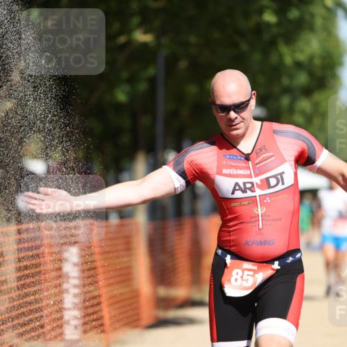 07.09.2025 - 19. Norderstedt Triathlon Michael Strokosch http://msf.ph/oto/8745407 07.09.2025 12:35:35 Laufen 140, 151, 697, 851, 1220 meine-sportfotos.de