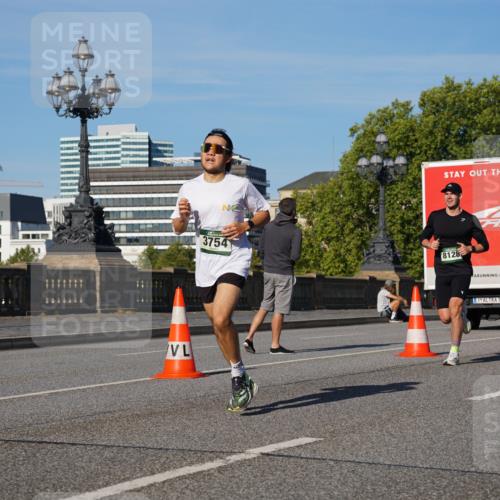 07.09.2025 - BARMER Alsterlauf Yannick Fuchs http://msf.ph/oto/8745426 07.09.2025 09:31:01 Laufen 3754, 8128, 1 meine-sportfotos.de