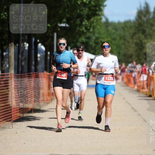 07.09.2025 - 19. Norderstedt Triathlon Michael Strokosch http://msf.ph/oto/8745490 07.09.2025 12:35:39 Laufen 140, 697, 737, 851, 1220 meine-sportfotos.de