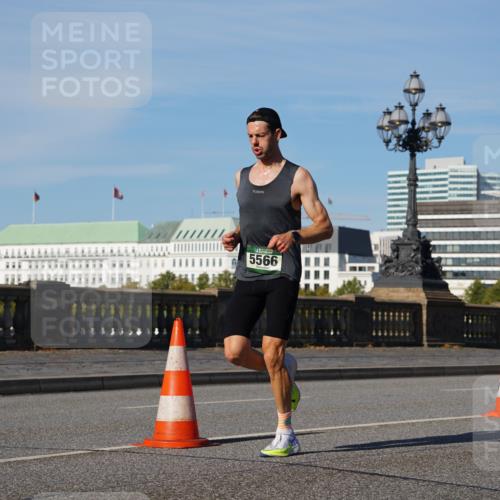 07.09.2025 - BARMER Alsterlauf Yannick Fuchs http://msf.ph/oto/8745551 07.09.2025 09:31:06 Laufen 5566 meine-sportfotos.de