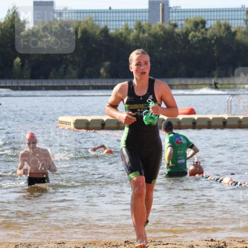 07.09.2025 - 19. Norderstedt Triathlon Luisa Fischer http://msf.ph/oto/8745613 07.09.2025 10:24:28 Schwimmen 60, 79, 102, 104, 124, 132, 134, 665, 683 meine-sportfotos.de