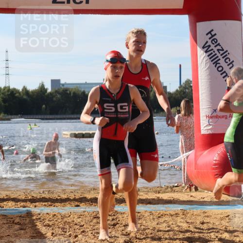 07.09.2025 - 19. Norderstedt Triathlon Luisa Fischer http://msf.ph/oto/8745646 07.09.2025 10:24:30 Schwimmen 60, 79, 83, 102, 104, 124, 132, 674, 683 meine-sportfotos.de