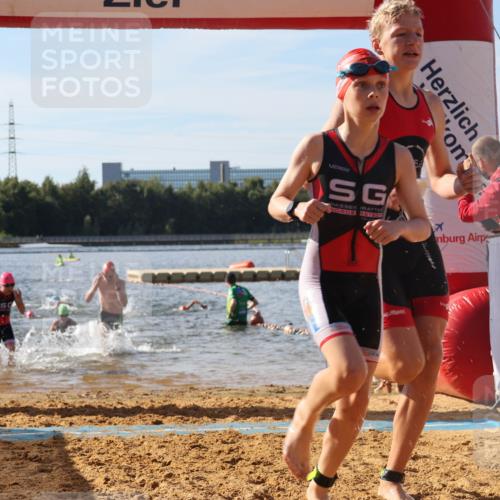 07.09.2025 - 19. Norderstedt Triathlon Luisa Fischer http://msf.ph/oto/8745650 07.09.2025 10:24:31 Schwimmen 79, 83, 104, 124, 132, 674, 683 meine-sportfotos.de